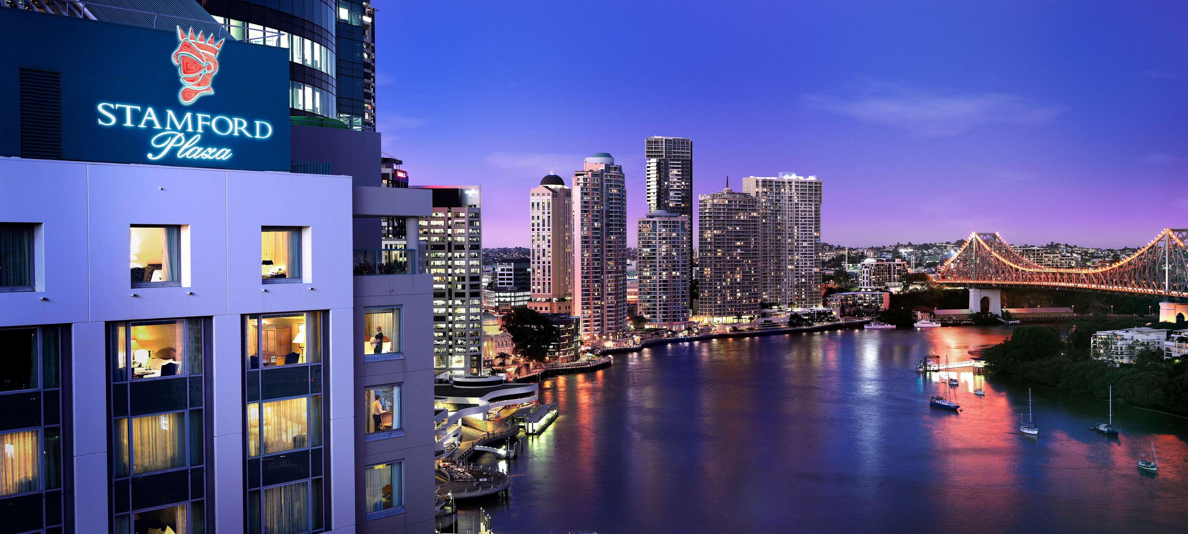 Stamford Plaza Brisbane Otel Dış mekan fotoğraf View of the Brisbane River from the Emporio apartments