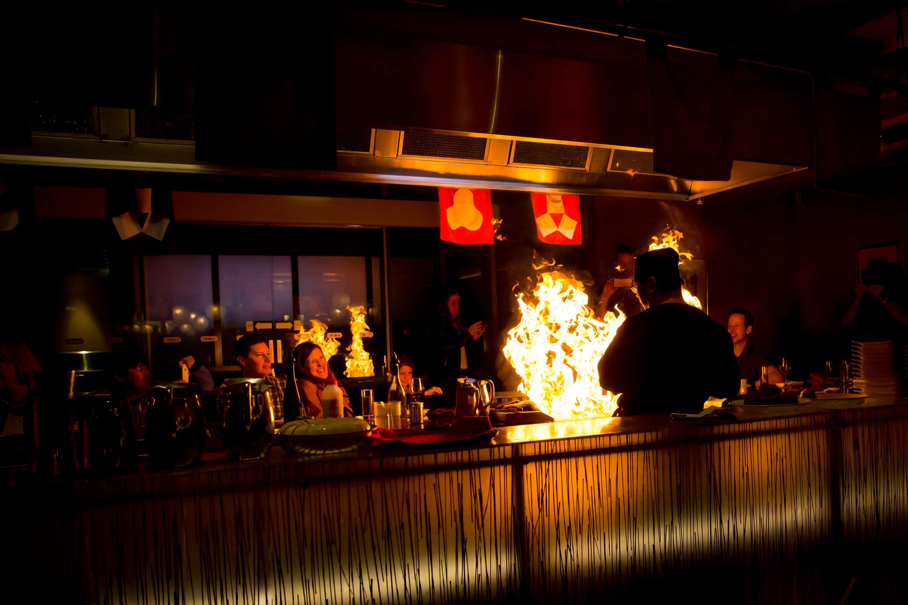 Stamford Plaza Brisbane Otel Dış mekan fotoğraf Flaming Drinky