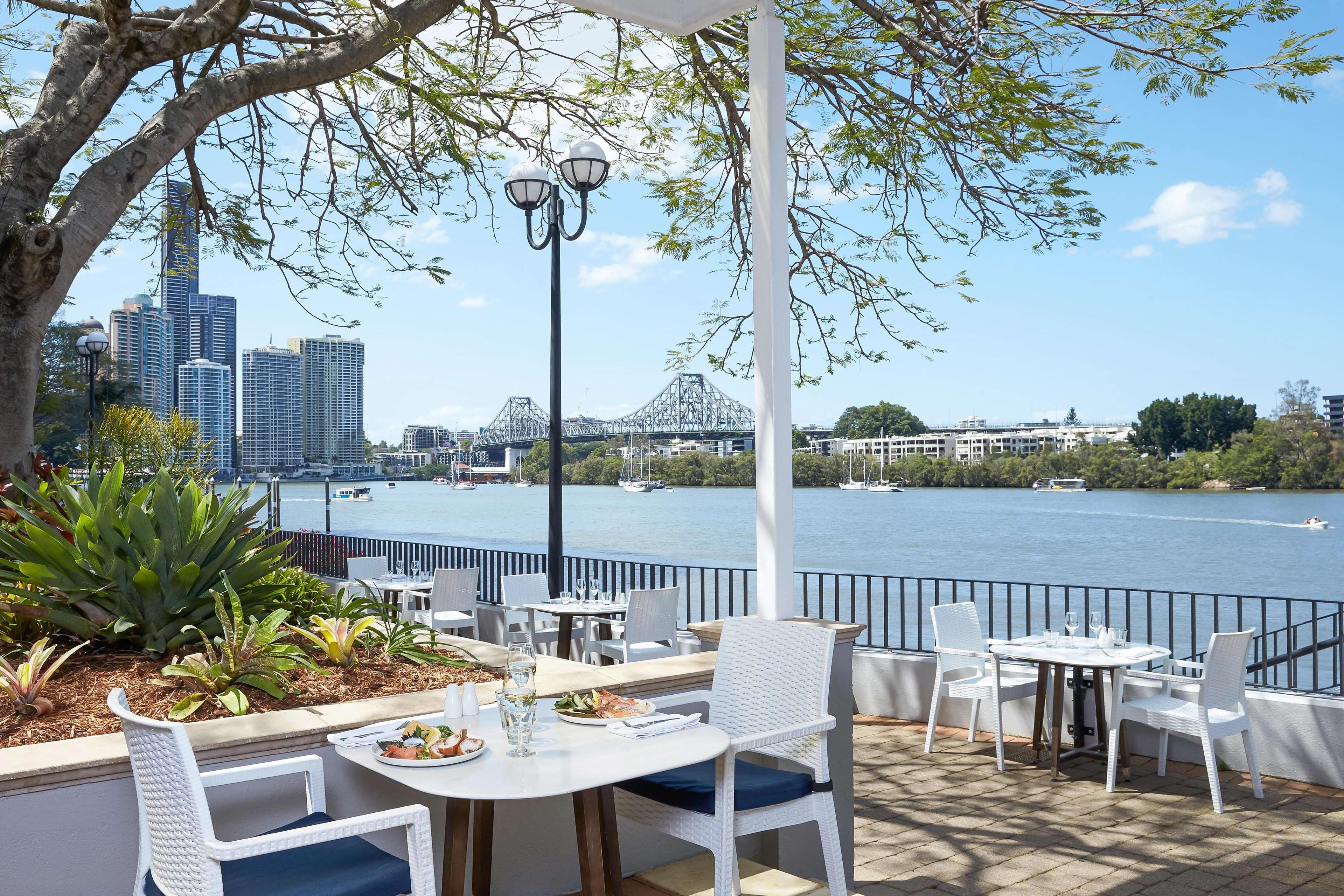 Stamford Plaza Brisbane Otel Dış mekan fotoğraf The Terrace at the River Café
