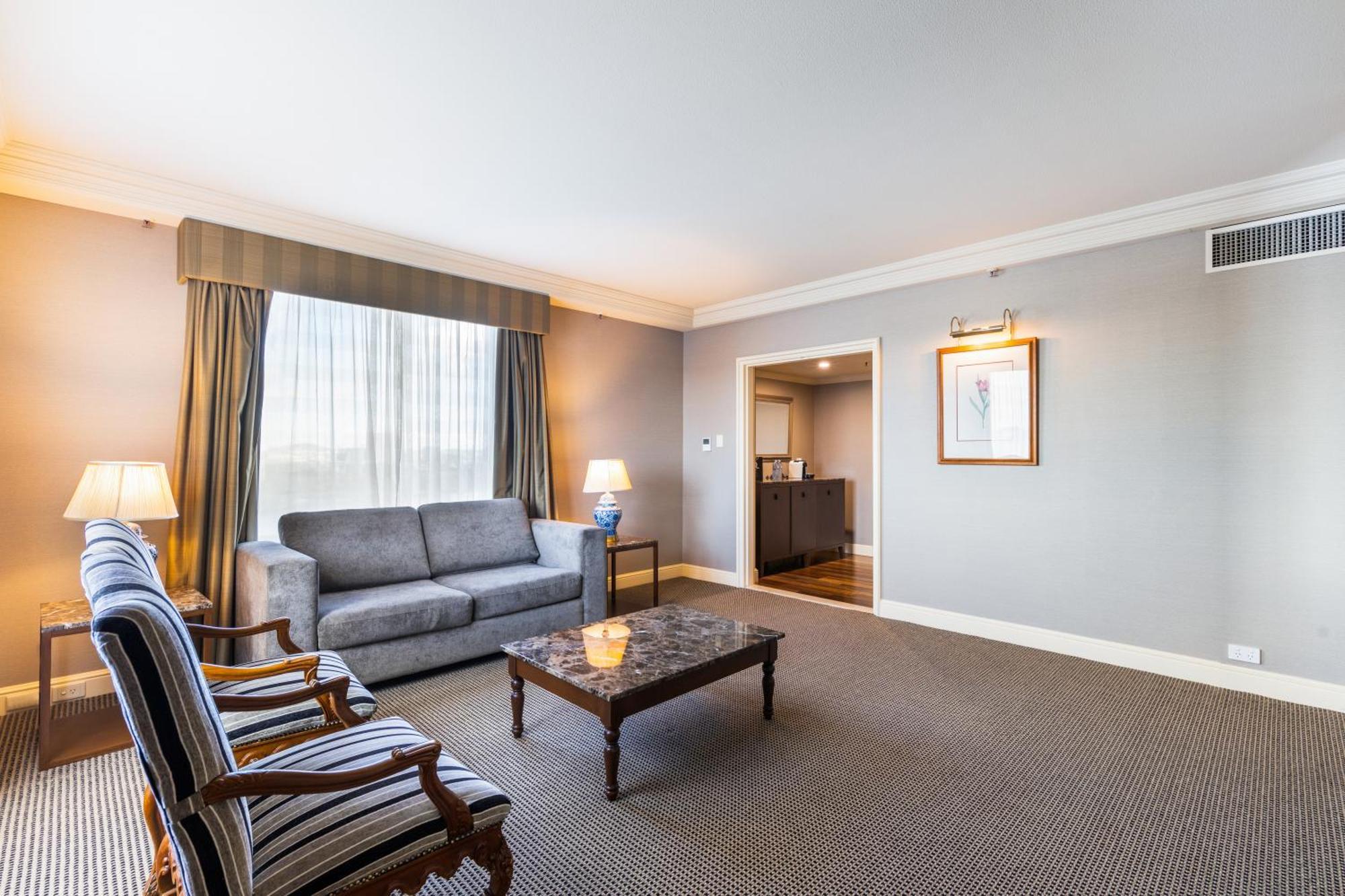 Stamford Plaza Brisbane Otel Dış mekan fotoğraf A living room at the hotel